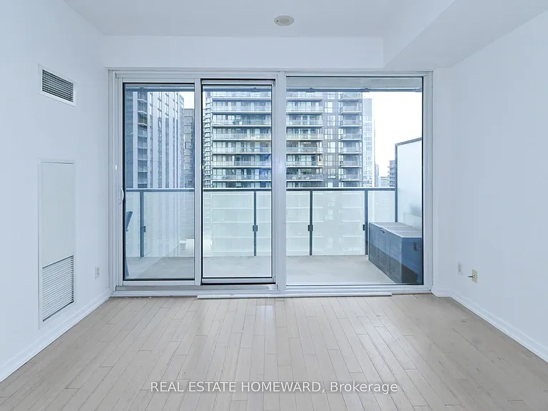 101 Peter St W #3207 — Photo 4