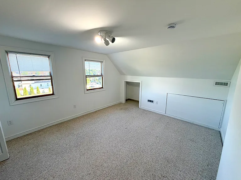 48 Newcomb St #48 — Photo 28