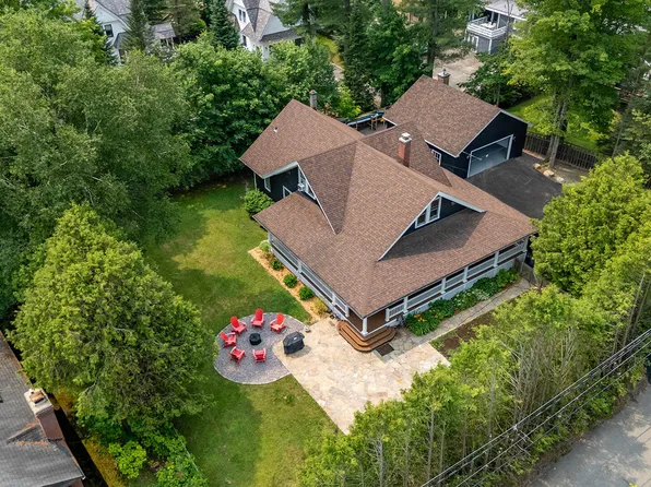 81 Elm St, Lake Placid, NY 12946