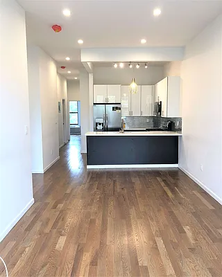 Rented by Bravado Real Estate LLC | media 14