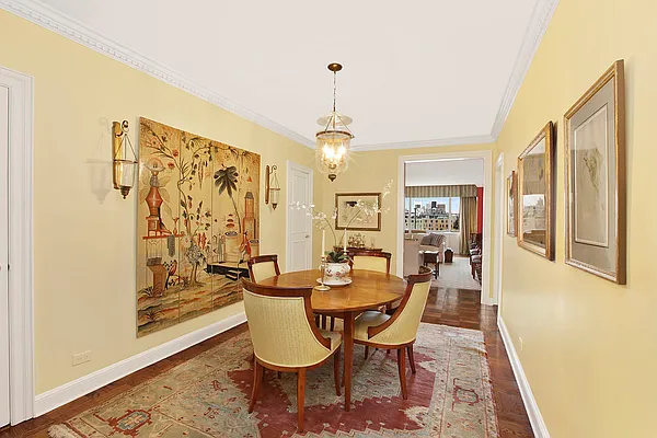 Sold by Corcoran | media 27