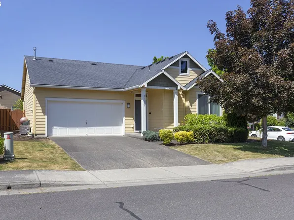 33417 SW Holland Dr, Scappoose, OR 97056