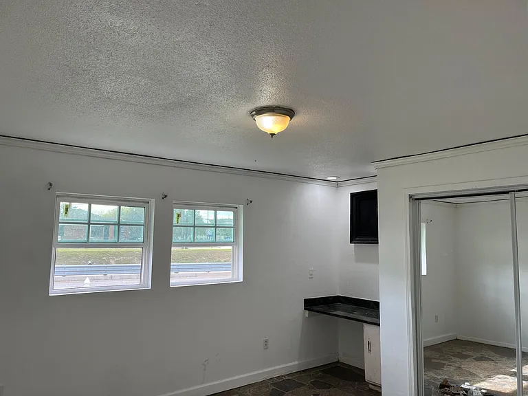 4400 Herrmann St — Photo 5
