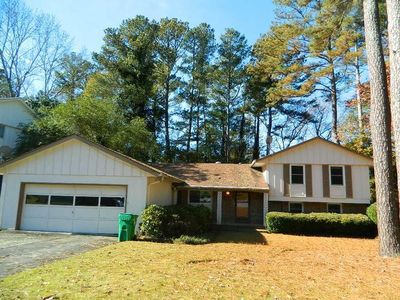 1491 Birch Ridge Ct, Stone Mountain, GA, 30083