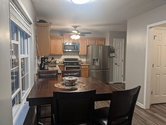 3rd image of 6516 Nevin Rd