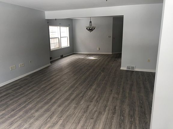 5th image of 71 Traymore St #1