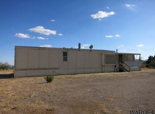 5586 W Diabase Dr, Golden Valley, AZ 86413