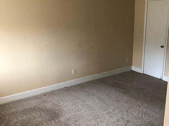 4th image of 1118 Margaret St