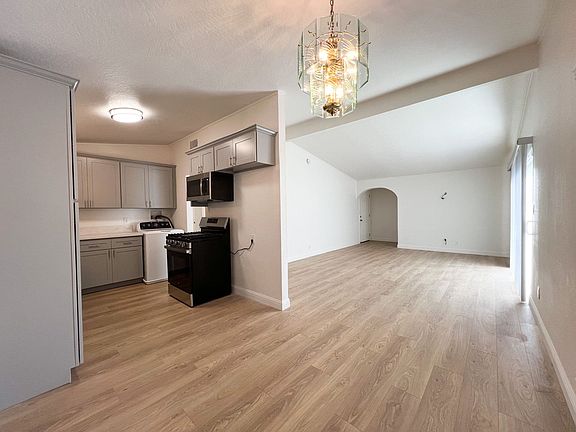 4th image of 6405 Stoneman Dr