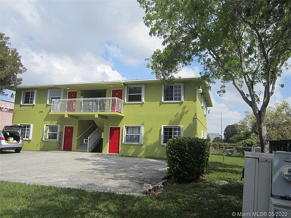 3rd image of 209 NE 141st St #3