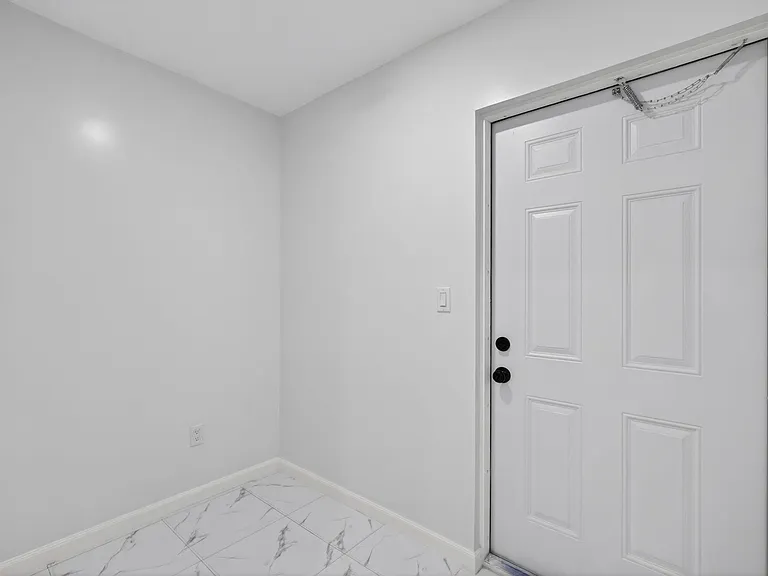 3255 Avenue J — Photo 30