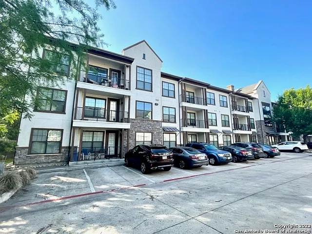 Building Photo - 7342 Oak Manor Dr #4201