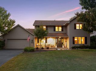 5605 Alameda St, Shoreview, MN 55126