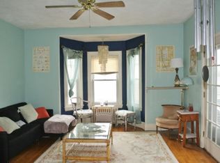 186 Charles St #1, Waltham, MA 02453