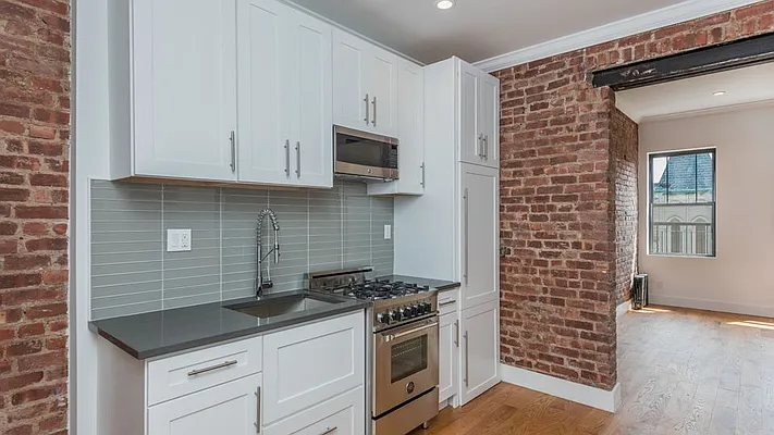 Rented by Nooklyn NYC LLC | media 10