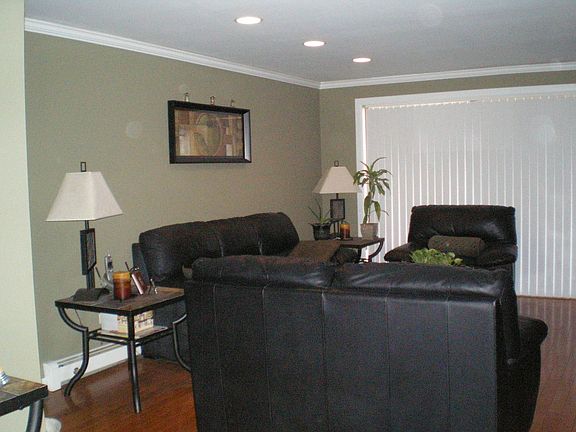 4th image of 7200 W Wrightwood Ave APT 3S