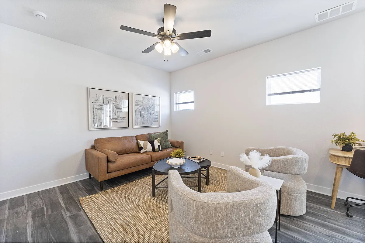 Building Photo - Barry West Townhomes