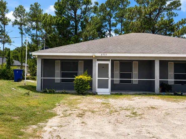 4737 28th St SW, Lehigh Acres, FL 33973