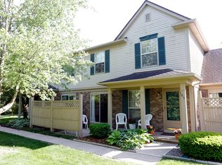 103 Commons Cir, Saline, MI 48176