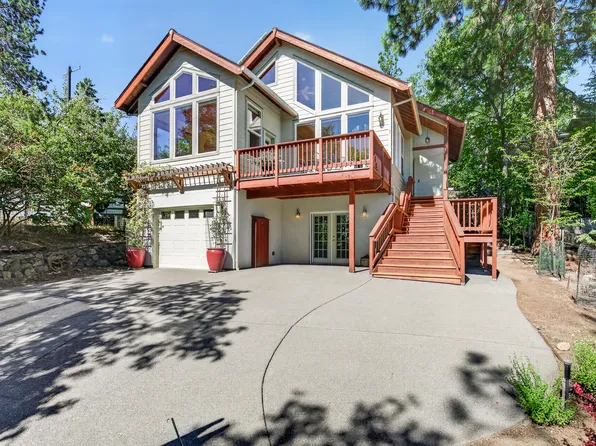 307 Hillcrest St, Ashland, OR 97520