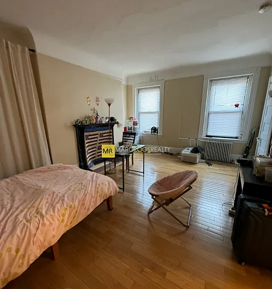 587 Beacon St #2 — Photo 8