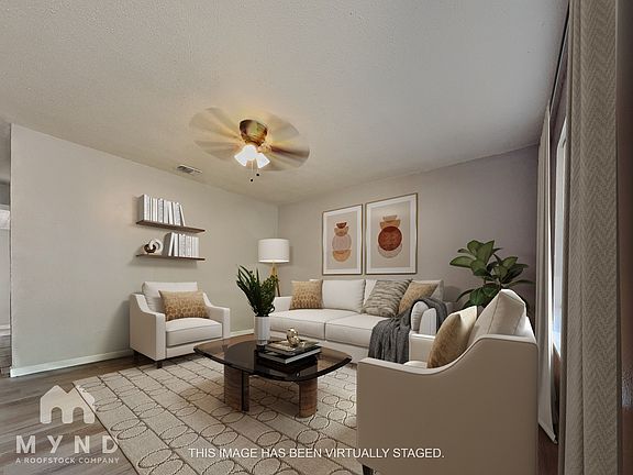 3rd image of 707 Hillview St