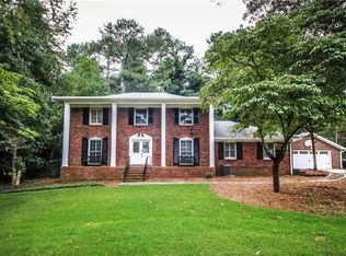 124 Maple Wood Dr, Lawrenceville, GA 30046