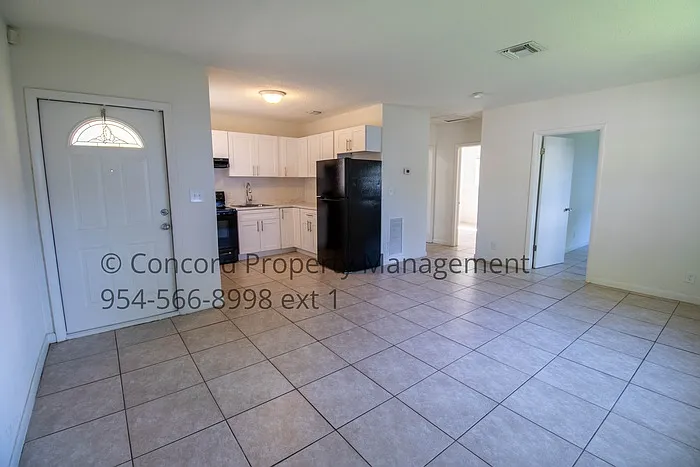2 bed, 1.0 bath, $1,899 — Photo 2