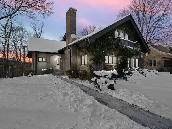 2 Geddes Hts, Ann Arbor, MI 48104