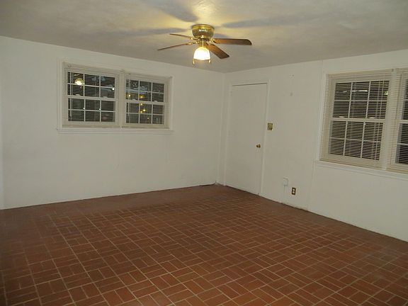 Living Room/Bedroom Combo