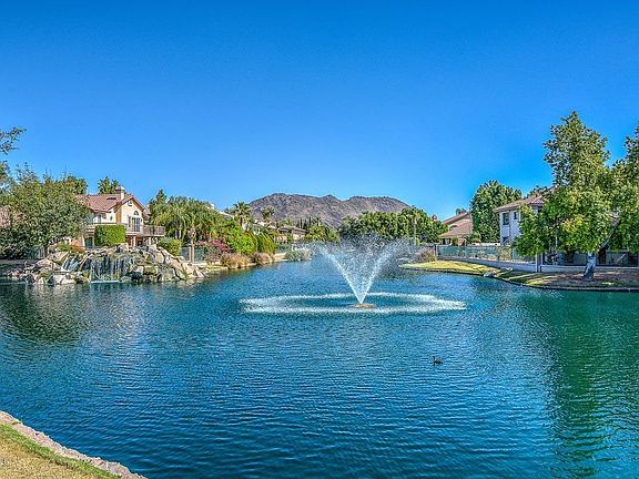 3rd image of 5898 W Del Lago Cir