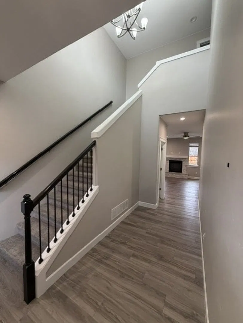 Stunning Modern Townhomes 3 Bed, 2.5 Bath with Garage & Private Yard in Wasilla! — Photo 2