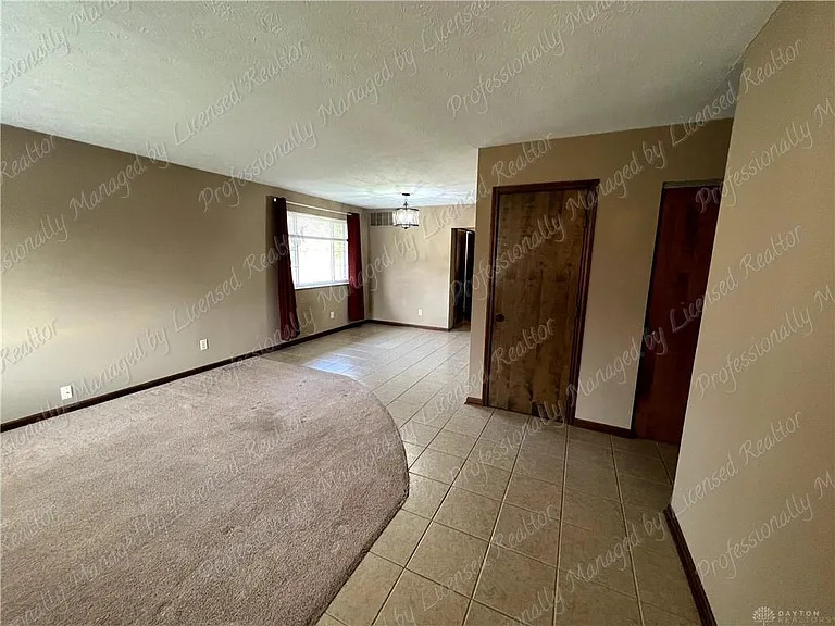 8774 Shadycreek Dr — Photo 3