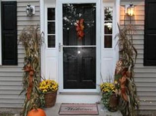 48 Juniper Dr, Goffstown, NH 03045