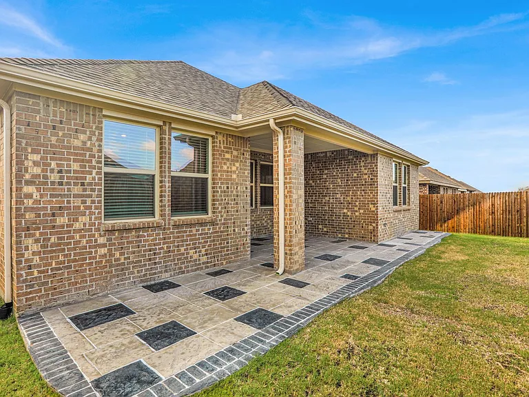 1008 Honey Maple St — Photo 5
