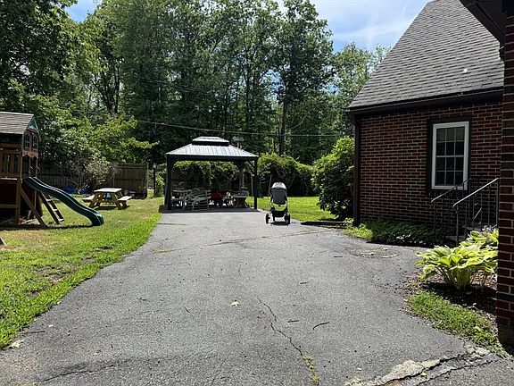 4th image of 217 Depot St