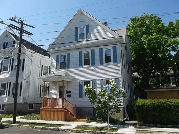 107 Robeson St, New Bedford, MA 02740