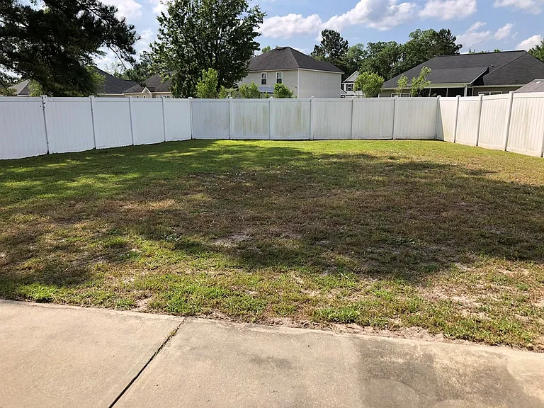 909 Rachel Ln — Photo 15