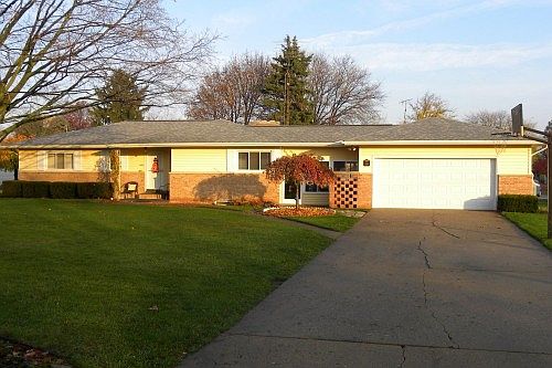 1st image of 1400 Shady Lane Dr