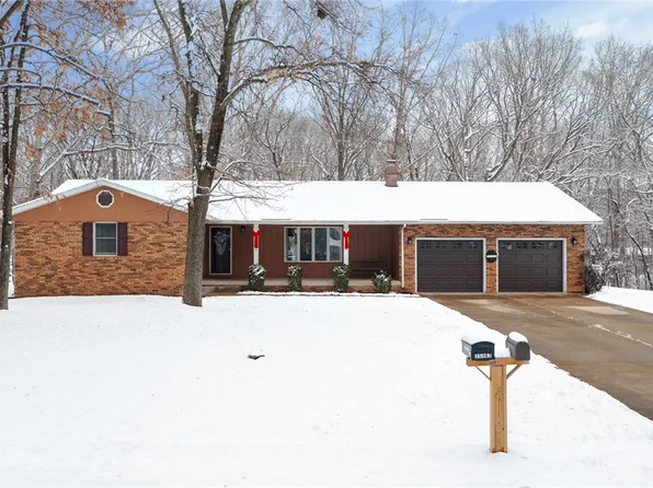 15166 N Dendron St, Effingham, IL 62401