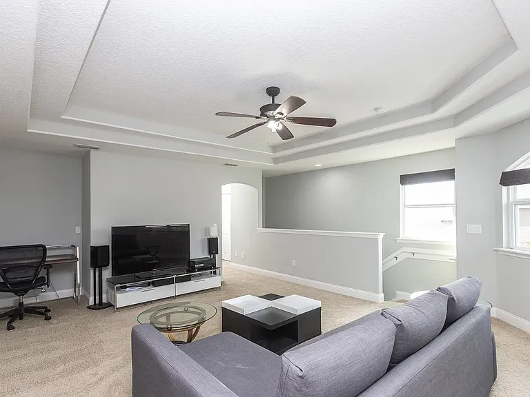 148 Woodcross Dr — Photo 23