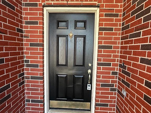 2nd image of 6014 Decker Ridge Ct