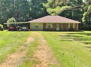 8137 Magnolia Holmesville Rd, McComb, MS 39648