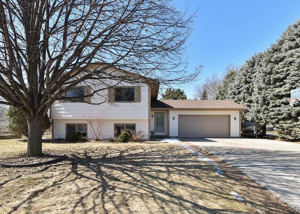 1st image of 5559 Lannon Ave NE