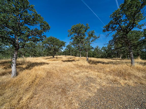 3rd image of Tudor Oaks Dr Lot 7