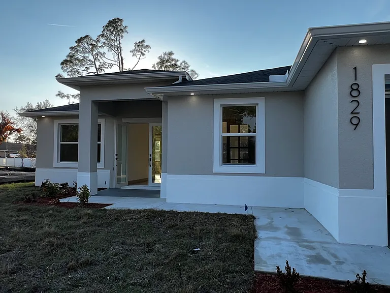1829 Russellville St — Photo 2