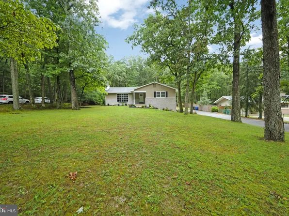 1366 Stokes Rd, Medford, NJ 08055