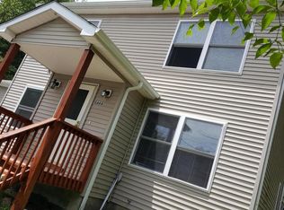 698 Country Place Dr, Tobyhanna, PA