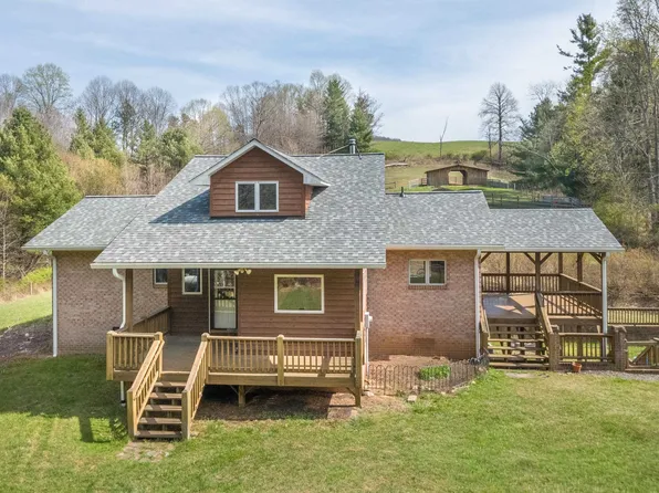 931 Maple Shade Rd, Laurel Fork, VA 24352