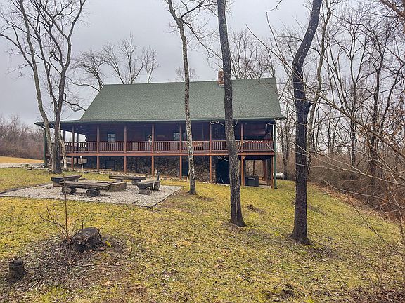 3rd image of 39732 Dawley New Pittsburg Rd